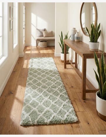 2' 7 x 12' Moroccan Shag Runner Rug