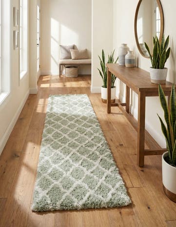 2' 7 x 12' Moroccan Shag Runner Rug