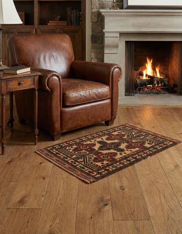 2' 8 x 4' 5 Hand Knotted Sumak Wool Rug