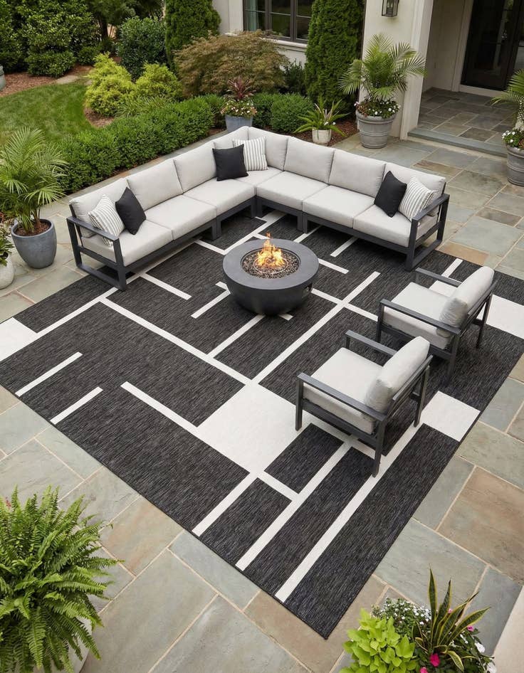 Detail image of 13' x 13'  Washable Modern Indoor / Outdoor Square Rug