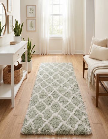 2' 7 x 10' Moroccan Shag Runner Rug
