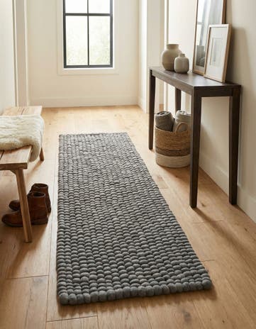 2' 2 x 6' 1 Felt Ball Wool Runner Rug