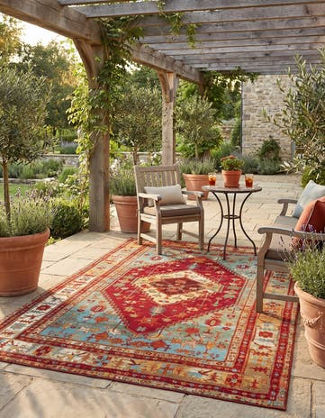 5' 3 x 8' Easy-Clean Traditional Indoor / Outdoor Rug