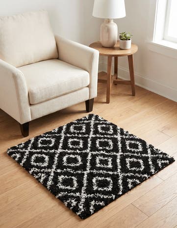 3' 3 x 3' 3 Lattice Shag Square Rug