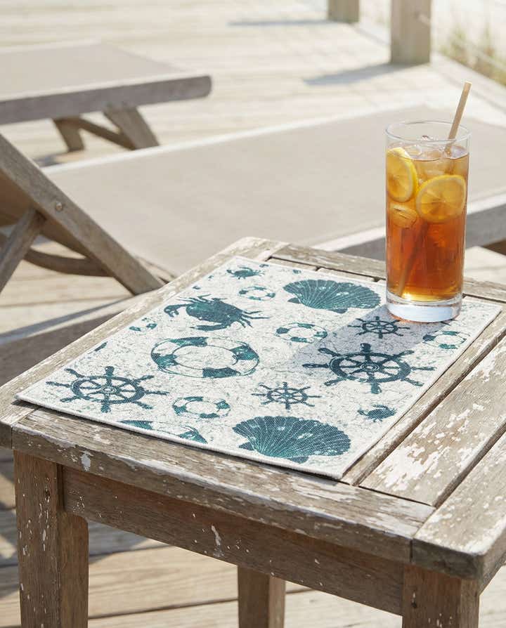 1' 3 x 1' 3 Easy-Clean Coastal Indoor / Outdoor Sample Rug