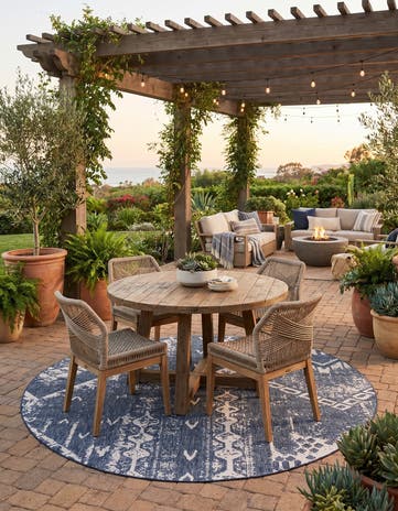 10' x 10' Easy-Clean Bohemian Indoor / Outdoor Round Rug