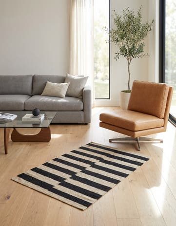 3' 4 x 4' 9 Hand Woven Kilim Modern Wool Rug