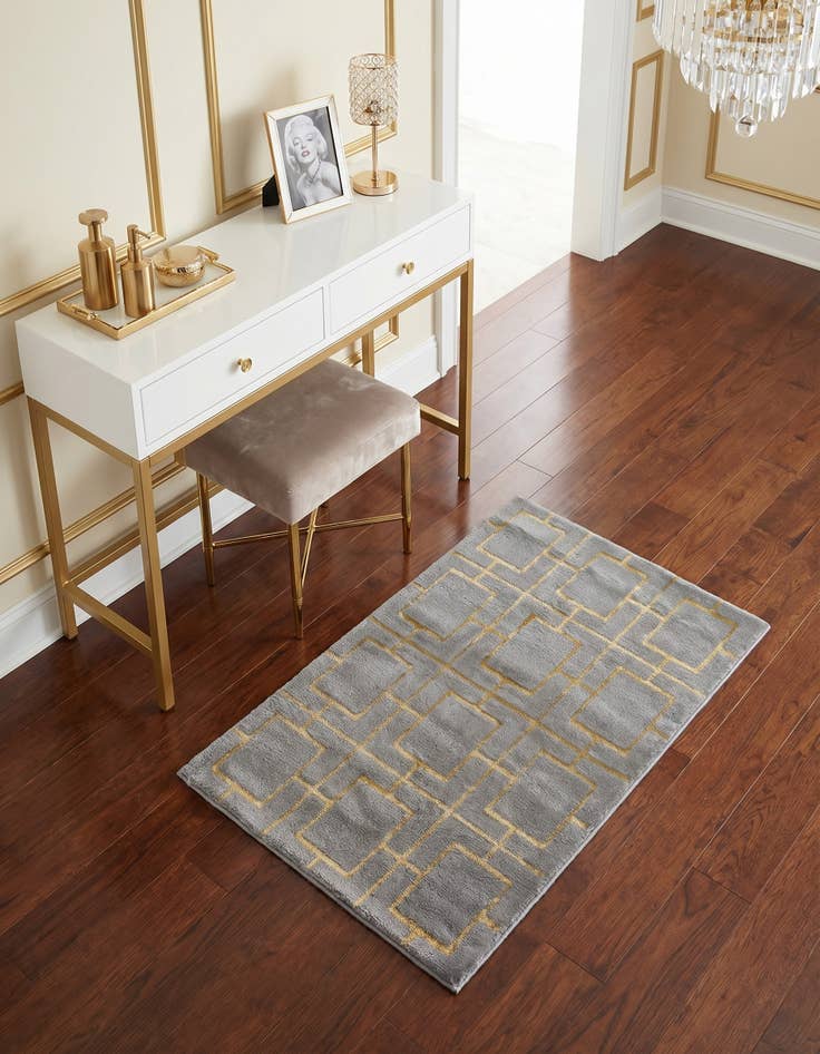 Detail image of 2' x 3' Marilyn Monroe&trade; Glam Deco Rug