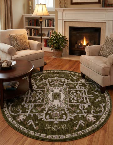 Green Grand Tradition Round Rug
