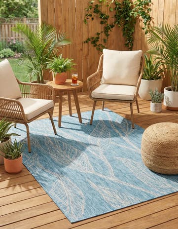 5' 3 x 8' Easy-Clean Botanical Indoor / Outdoor Rug