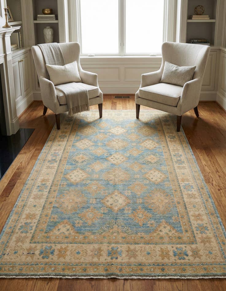 Detail image of 3' 11 x 6' 2 Hand Knotted Oushak Wool Rug