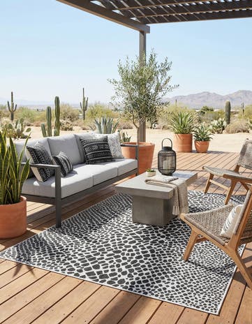 5' 3 x 8' Easy-Clean Jill Zarin Cape Town Indoor / Outdoor Rug