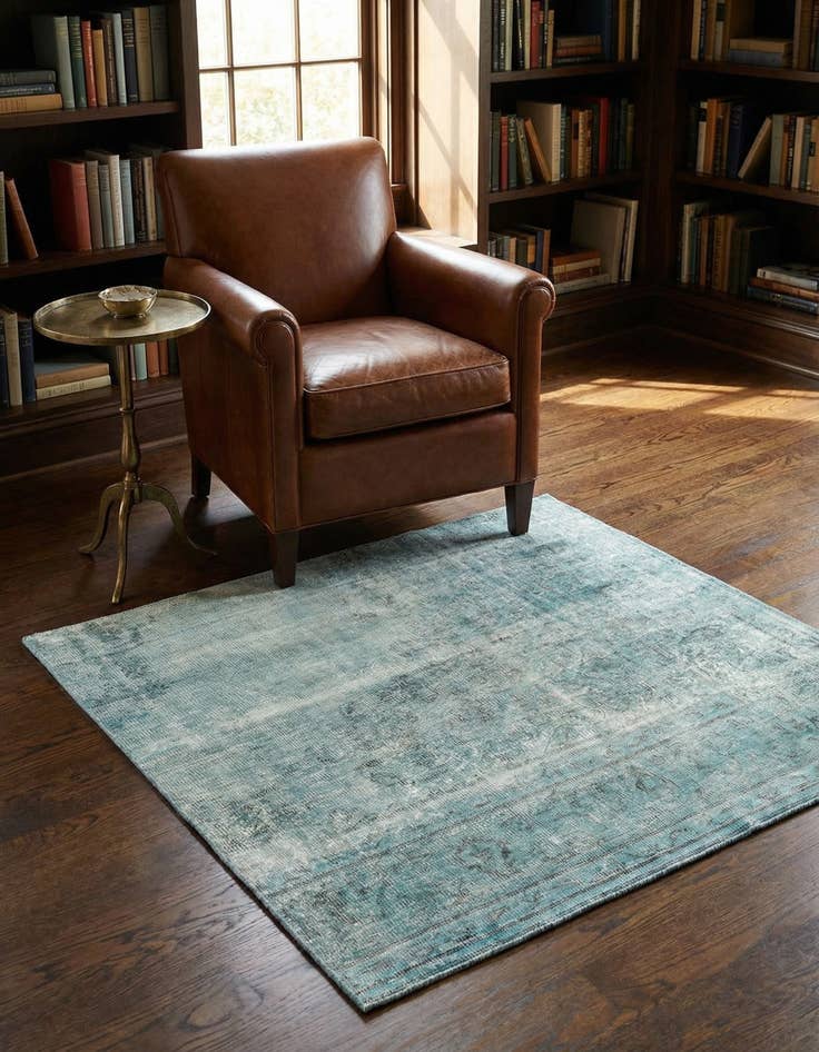 Detail image of 4' x 4' 10 Hand Knotted Ultra Vintage Persian Wool Square Rug