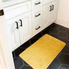 Solid Bath Mats